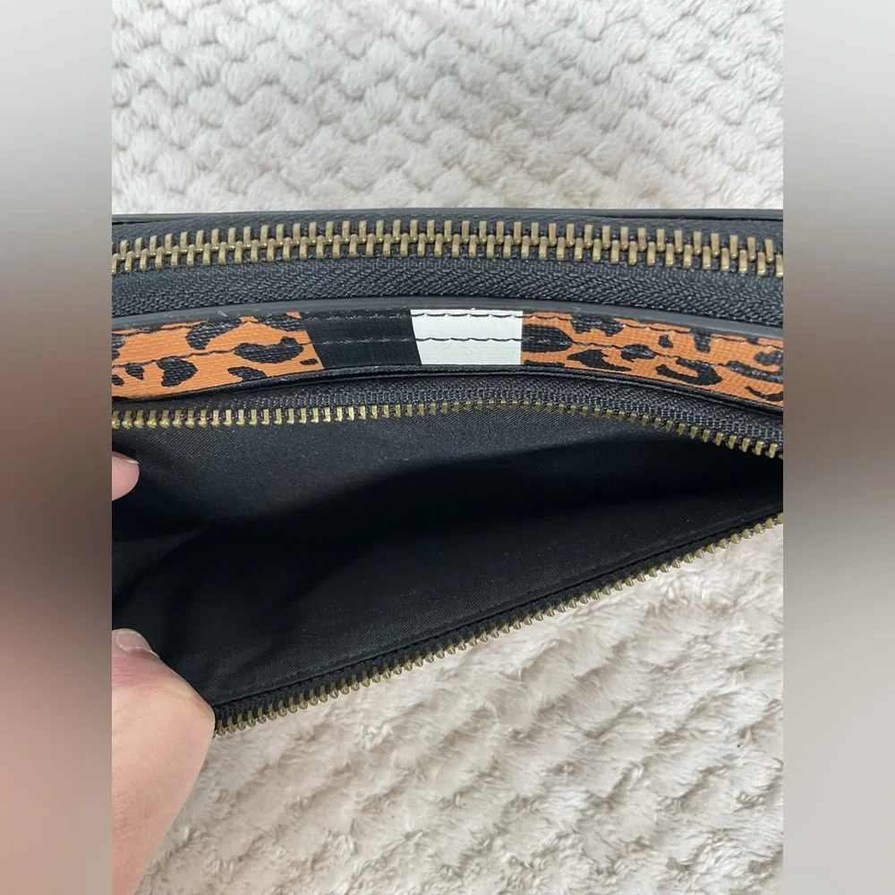 Fossil Logan Cheetah Print Zip Around Wallet